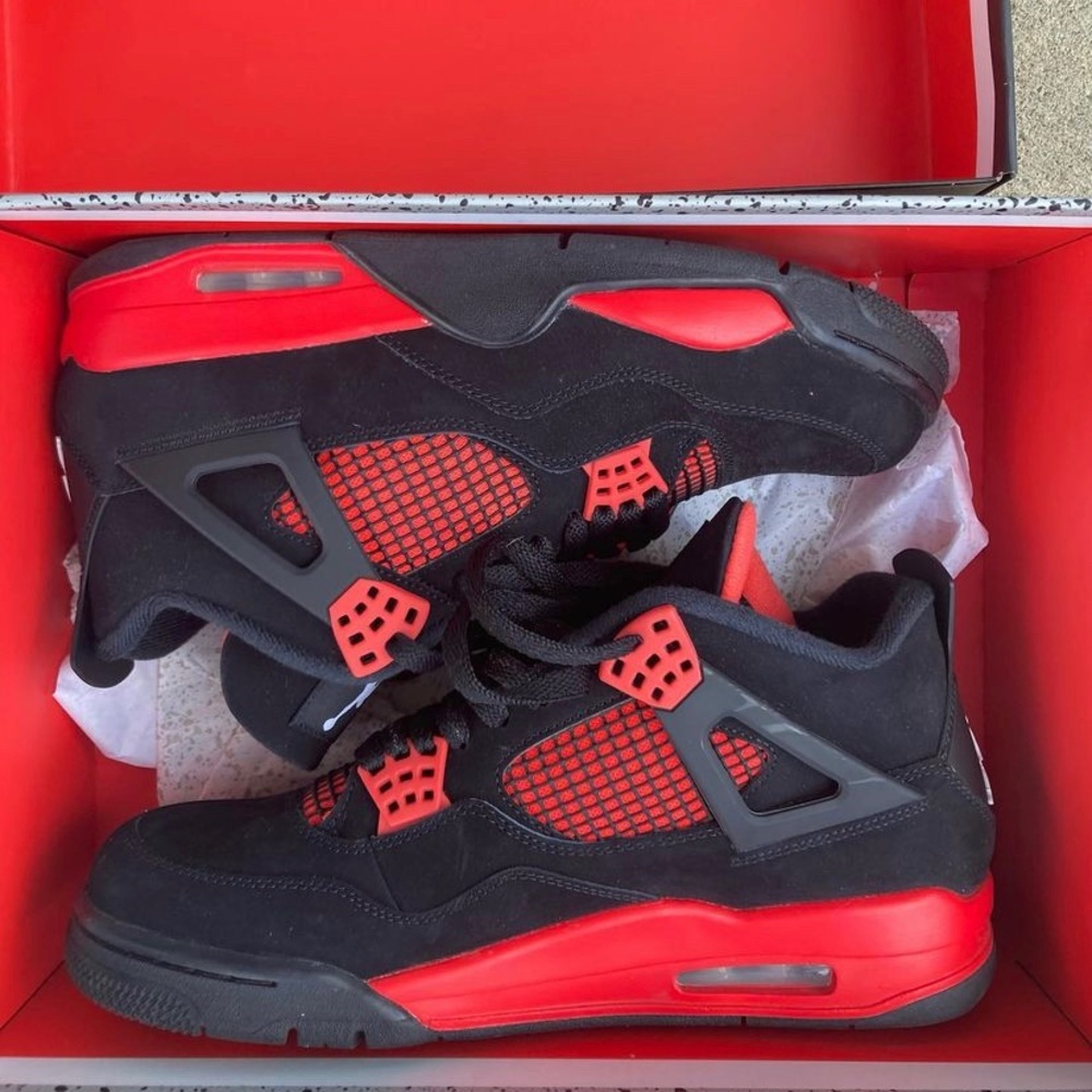 Jordan 4’s “Red Thunder”
